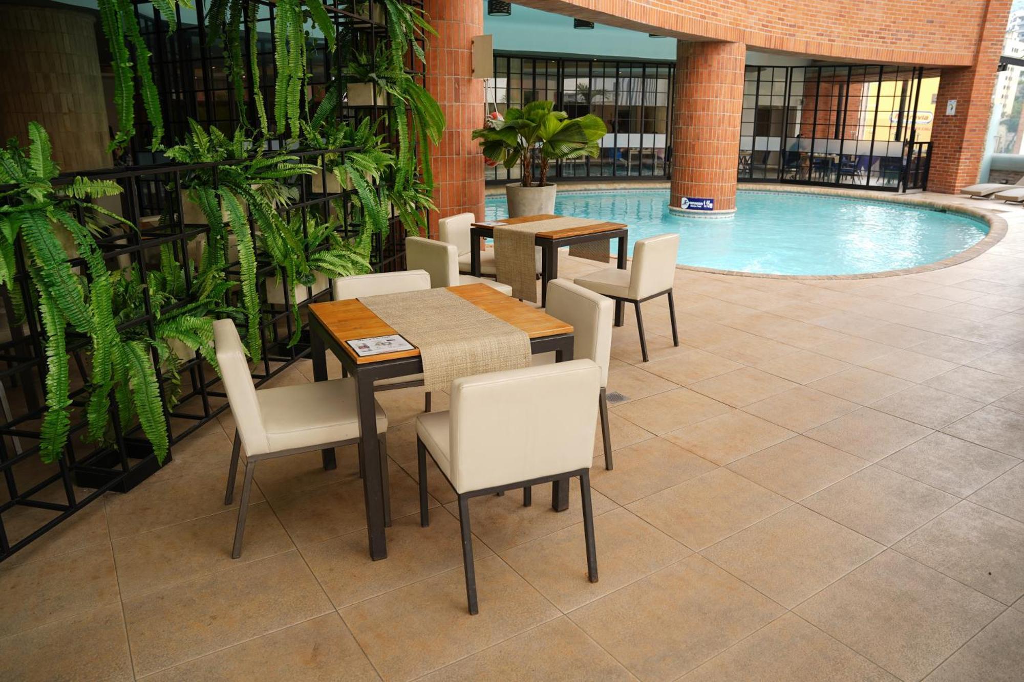 Hotel Dann Carlton Cali Exterior photo