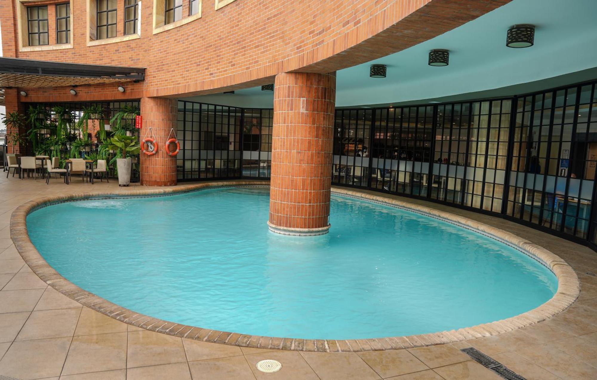 Hotel Dann Carlton Cali Exterior photo
