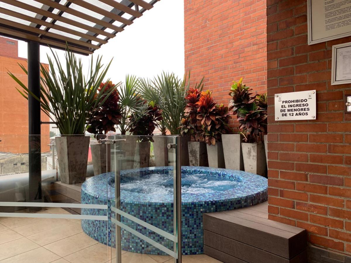 Hotel Dann Carlton Cali Exterior photo